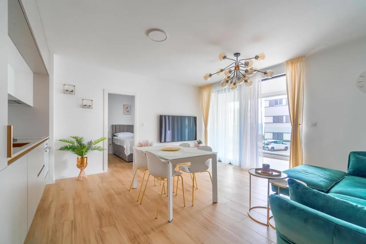 Golden Luxury Apartment سبليت