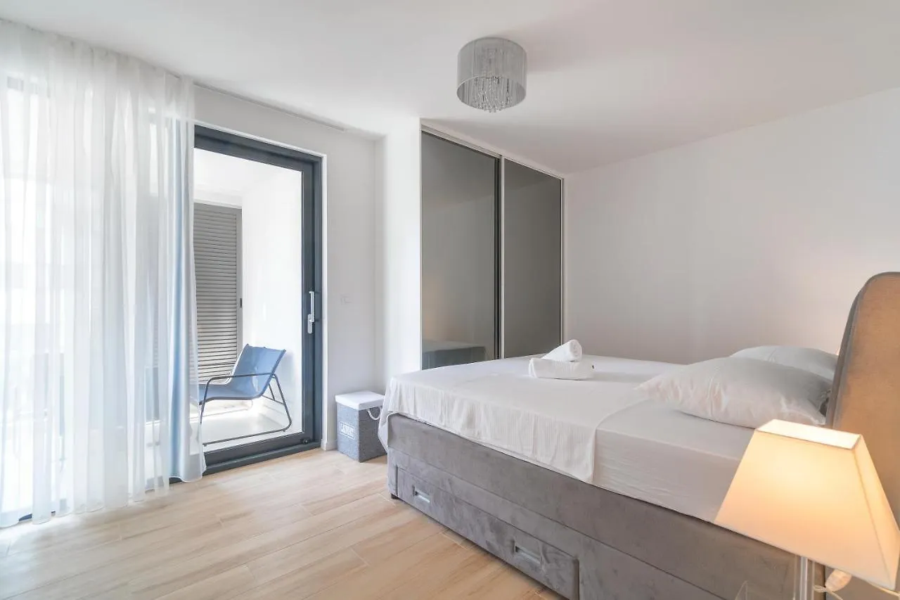 Golden Luxury Apartment Split